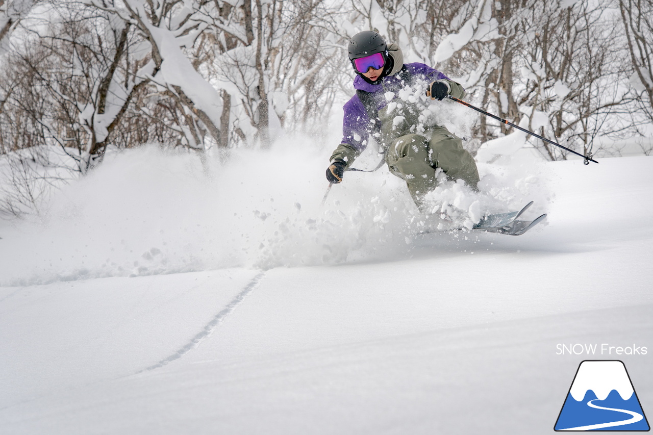 サッポロテイネ｜プロスキーヤー・中西太洋さんが、今季 SNOW Freaks 初登場。コンディション良好なゲレンデ＆パウダーを滑る、そして、撮る！